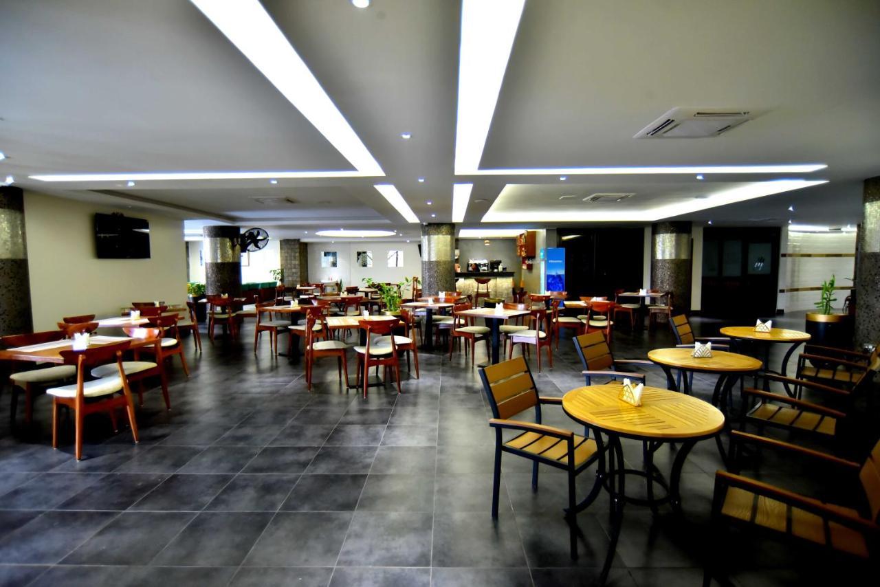 Victoria Mews Hotel Kampala Exterior photo